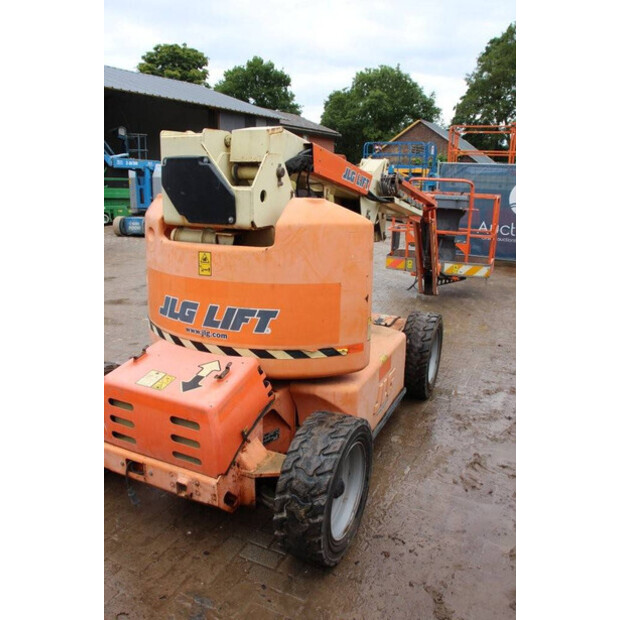 JLG M450AJ-42325260