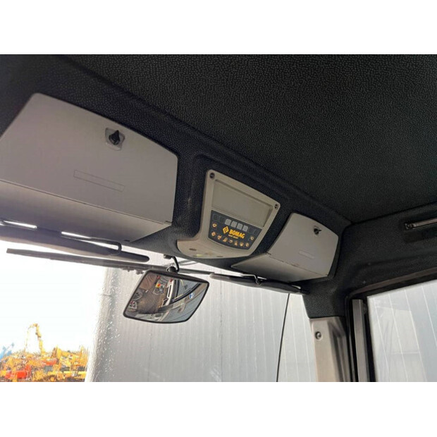 2015 BOMAG BW151AD-5-42325587