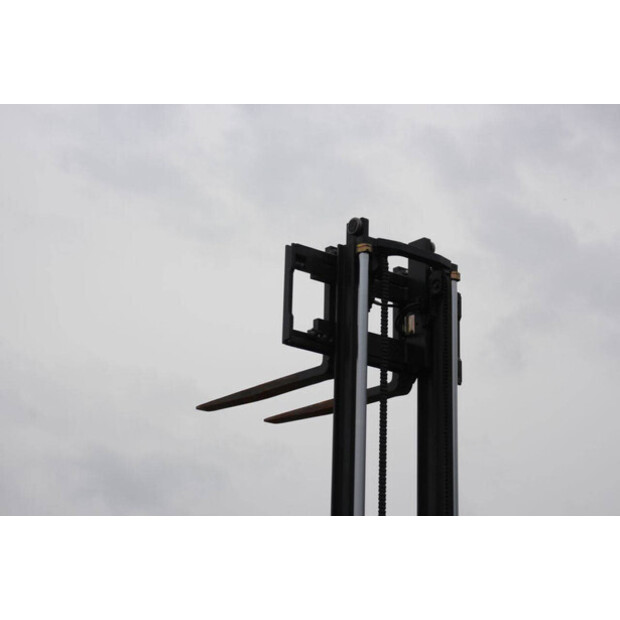 2016 Linde E30L-01-42326135