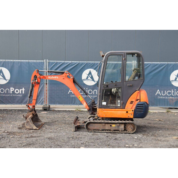 2004 KUBOTA KX 418-42326653