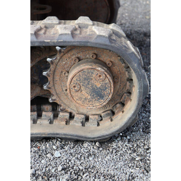 2004 KUBOTA KX 418-42326672