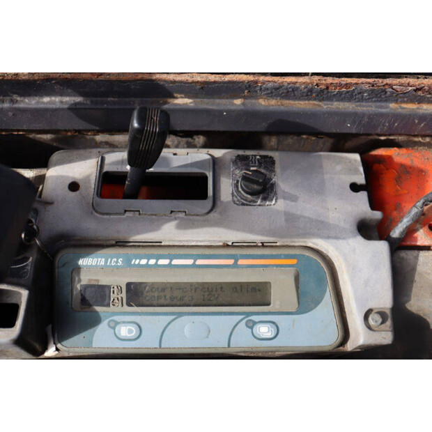2004 KUBOTA KX 418-42326681