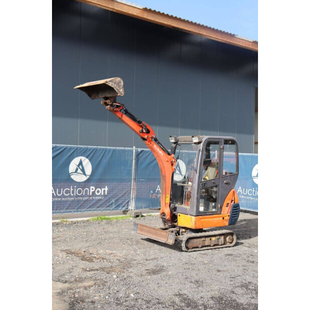 2004 KUBOTA KX 418-42326685