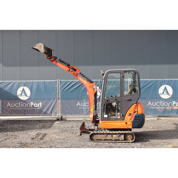 2004 KUBOTA KX 418-42326686