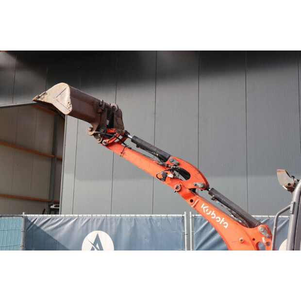 2004 KUBOTA KX 418-42326688