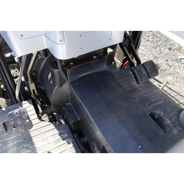 2004 Eurotrac F25-II-42326806