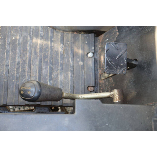 2004 Eurotrac F25-II-42326808