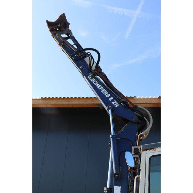 1997 SCHAEFF HML 41-42327010