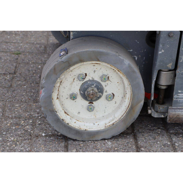 2014 SkyJack SJIII-3219-42327838
