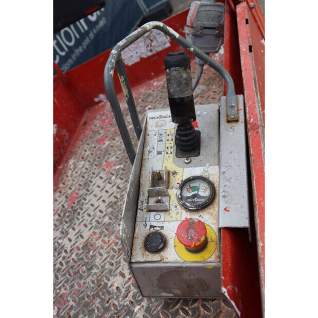 2014 SkyJack SJIII-3219-42327843