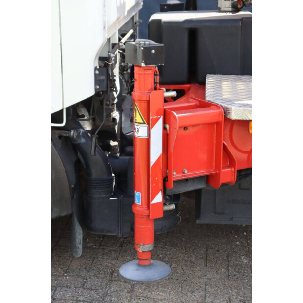 2015 NISSAN Cabstar 35.12-42328059