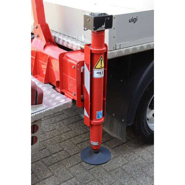 2015 NISSAN Cabstar 35.12-42328069