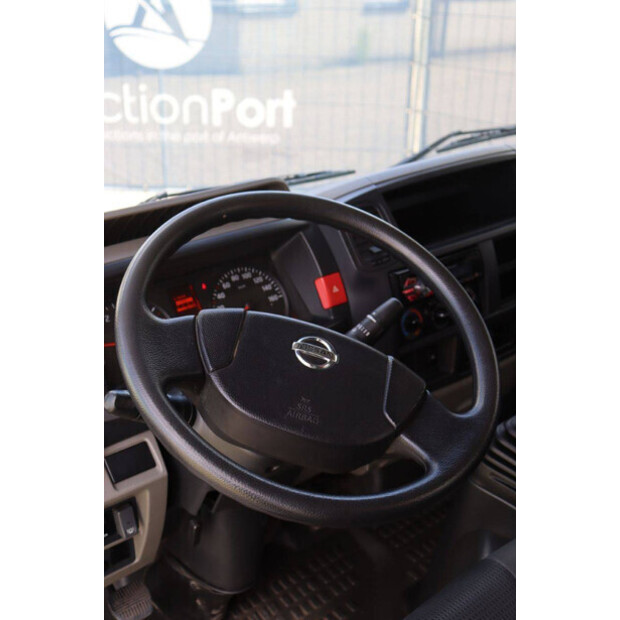 2015 NISSAN Cabstar 35.12-42328081