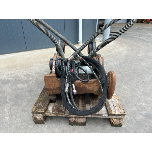 2018 OilQuick OQ70/55-42328221