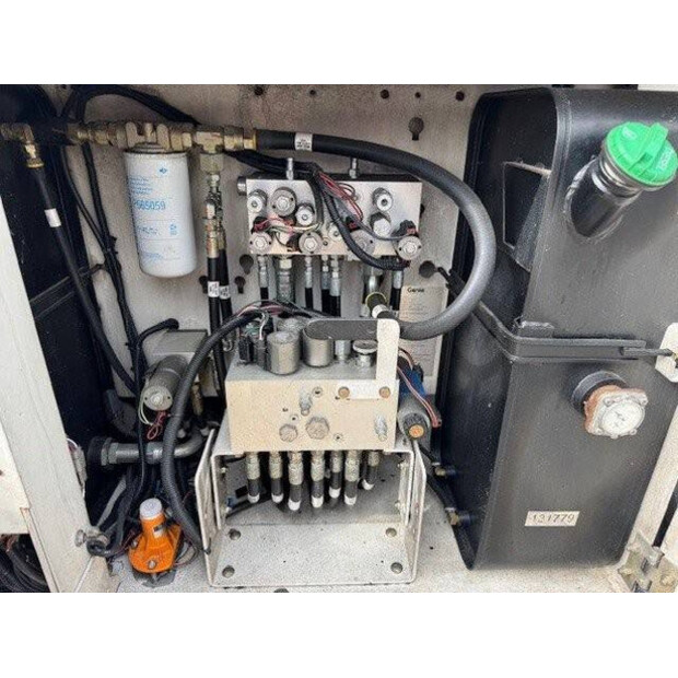 2014 جيني GS4069RT-42328498