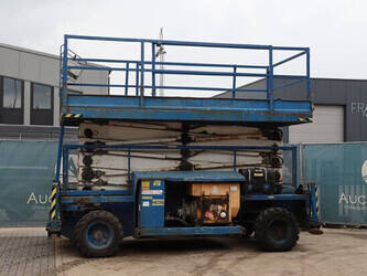Image de NACELLE-CISEAUX 2003 Holland Lift Combistar B-195DL25 À vendre à Belgique