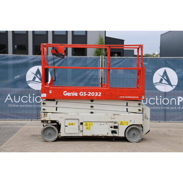 2013 Genie GS-2032-42329233
