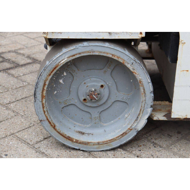 2013 Genie GS-2032-42329241