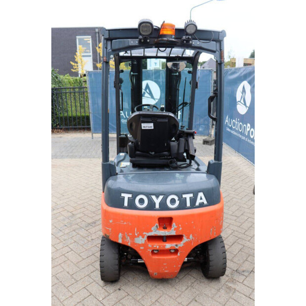 2017 Toyota 8FBM20T-42329502