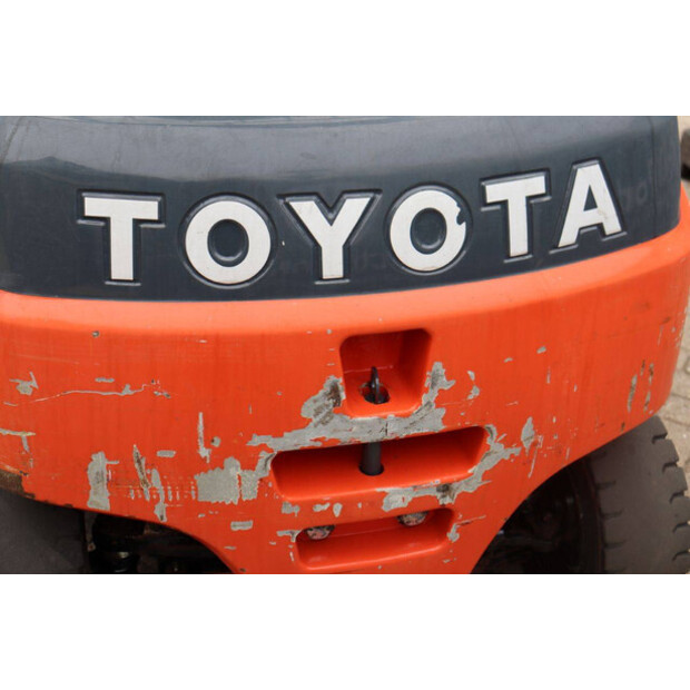 2017 Toyota 8FBM20T-42329516