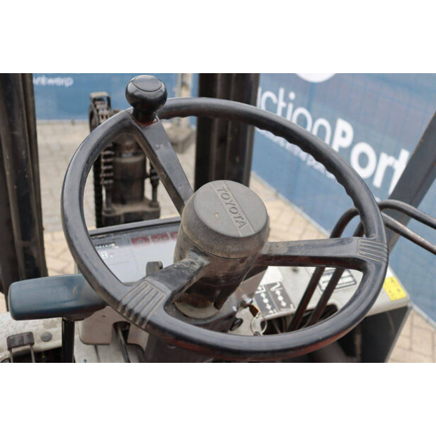 1993 Toyota 42 5FG20-42330950