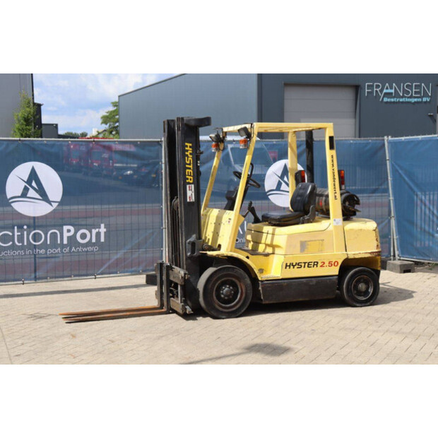 1995 Hyster H2.50XM-42331396