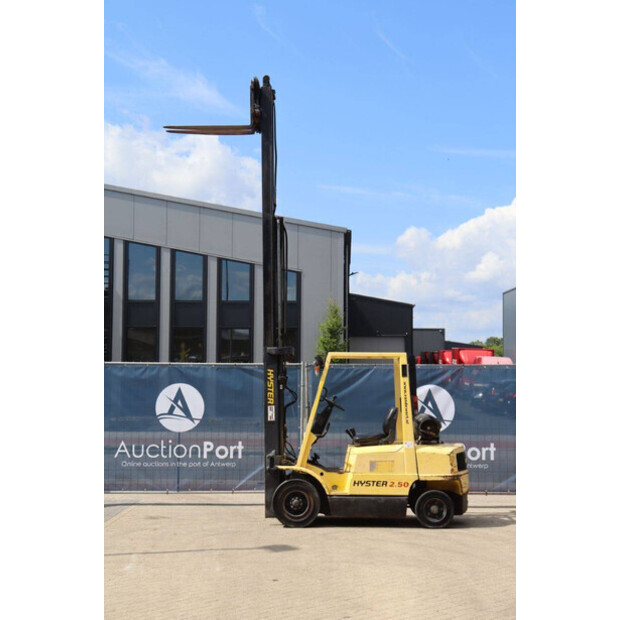 1995 Hyster H2.50XM-42331422