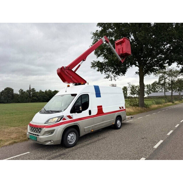 2018 Peugeot Boxer 2.0HDi-42332436