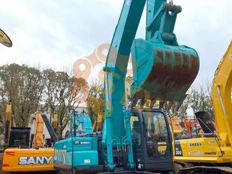 صورة ل حفارات مجنزرة 2022 كوبيلكو SK250