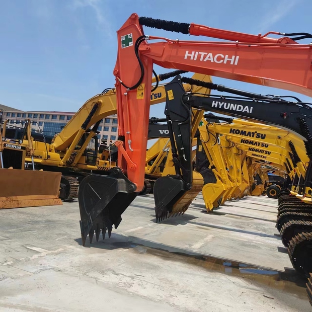 2022 Hitachi ZX200-6-42332807