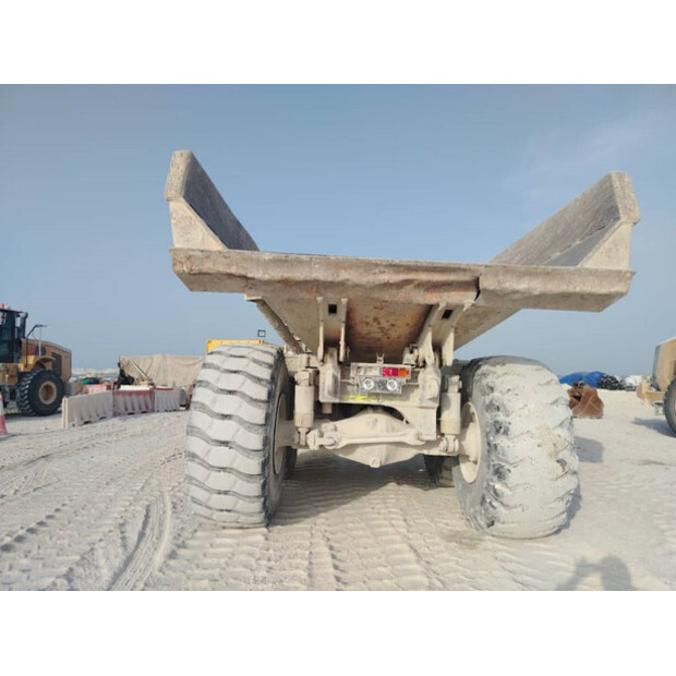2017 Komatsu HYM400-3R-42333498