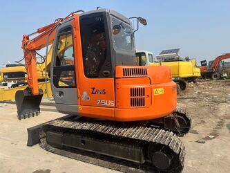 Image for 2022 Hitachi ZX75