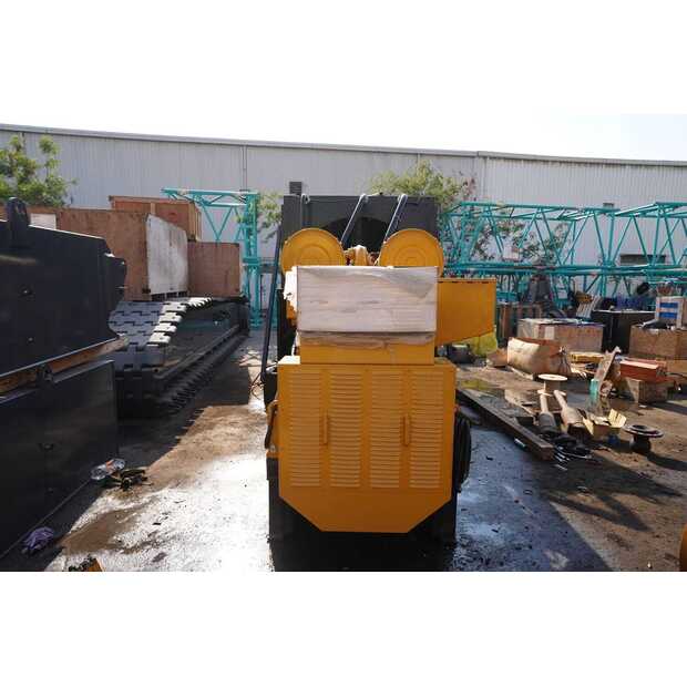 2023 كاتربيلر DSG 74M-42334285
