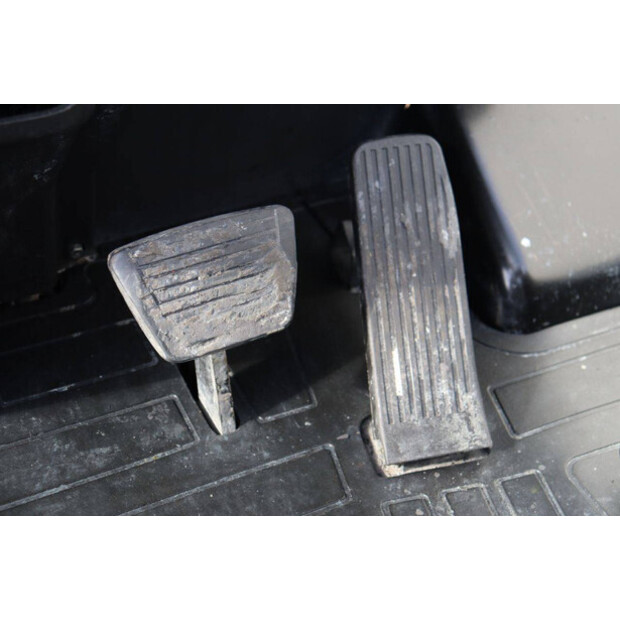 2008 NISSAN G1N1L18Q-42335368