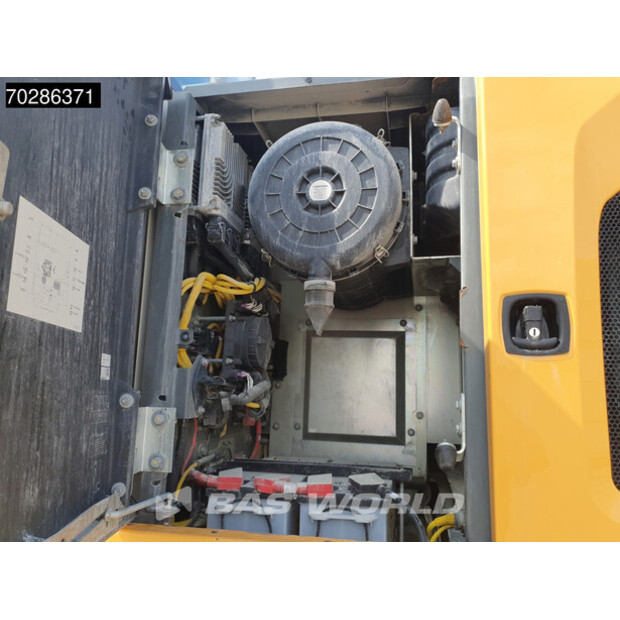 2019 ليبهير R934LC-42337086