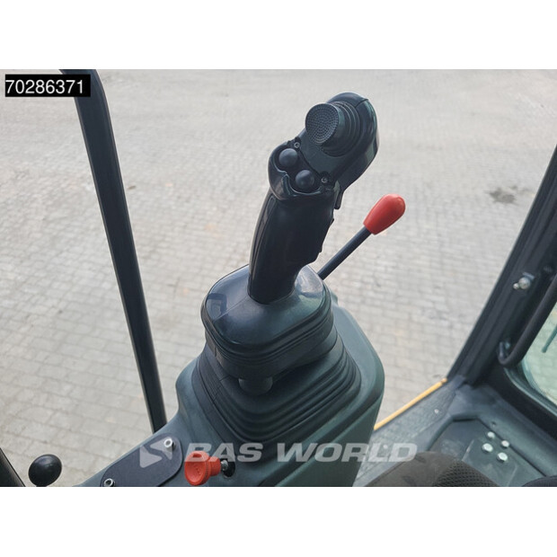 2019 ليبهير R934LC-42337098