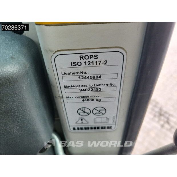 2019 ليبهير R934LC-42337104