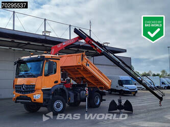 صورة ل 2022 مرسيدس بنز Arocs 1835