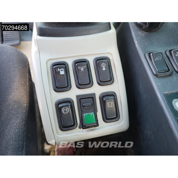 2018 KOBELCO SK210LC-10-42338720
