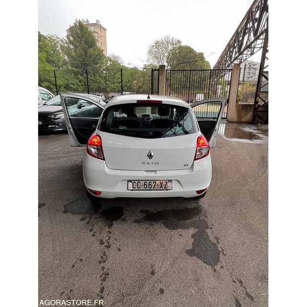 2012 Renault Clio-42351896