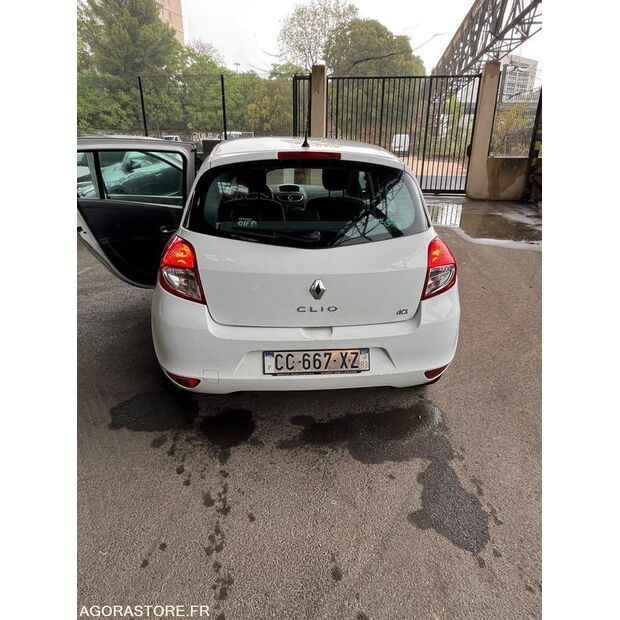 2012 Renault Clio-42351899