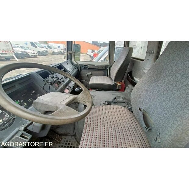1994 رينو S120-42351959