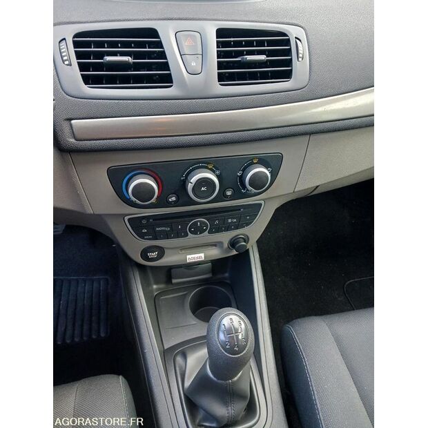 2011 Renault Megane-42352019