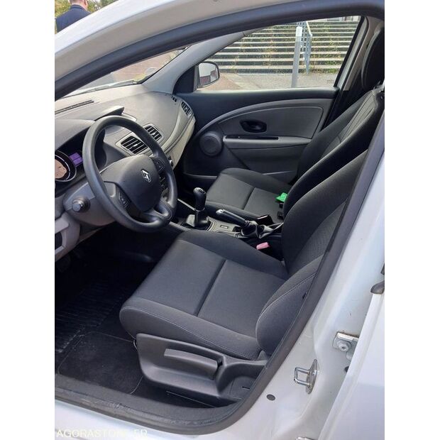 2011 Renault Megane-42352023