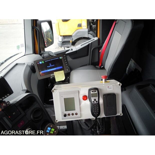2019 Renault C-42352053