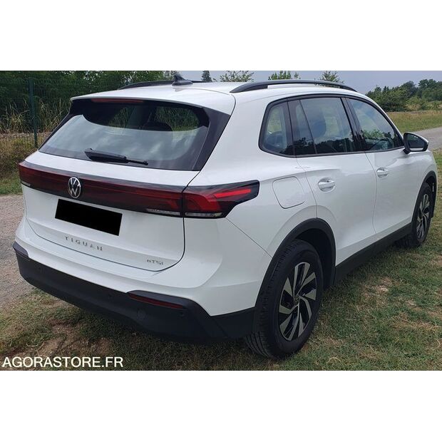 2024 Volkswagen Tiguan-42352135