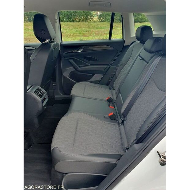 2024 Volkswagen Tiguan-42352140