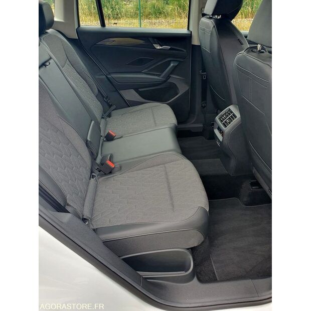 2024 Volkswagen Tiguan-42352144