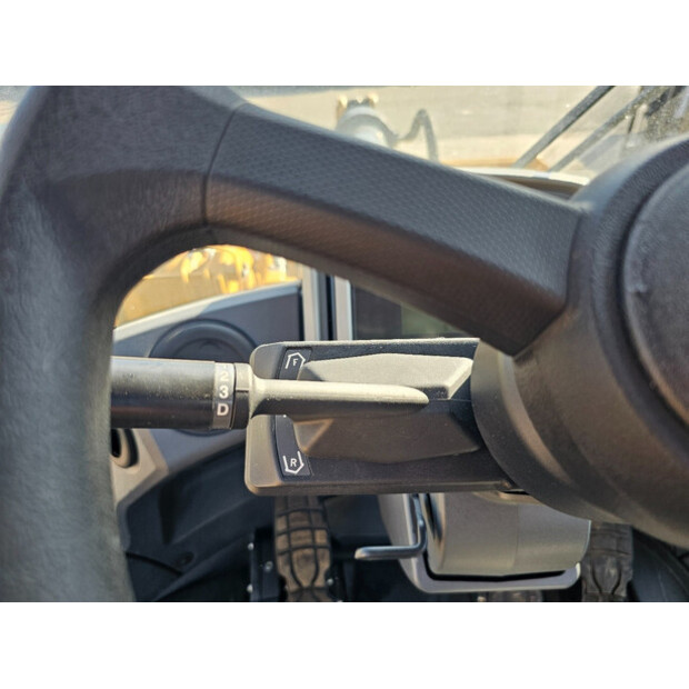 2022 كاتربيلر 950L-42353077