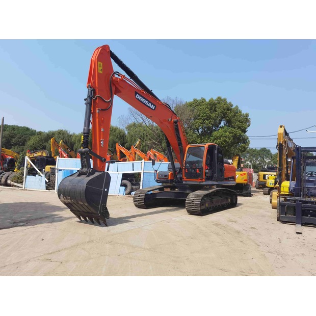 2021 Doosan DX300LC-42354087